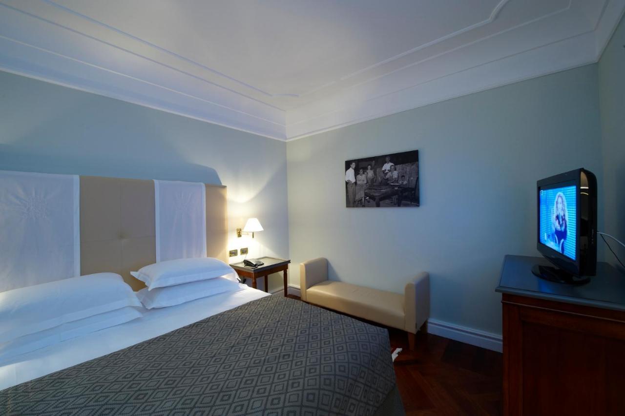 Grand Hotel Piazza Borsa ปาแลร์โม ภายนอก รูปภาพ