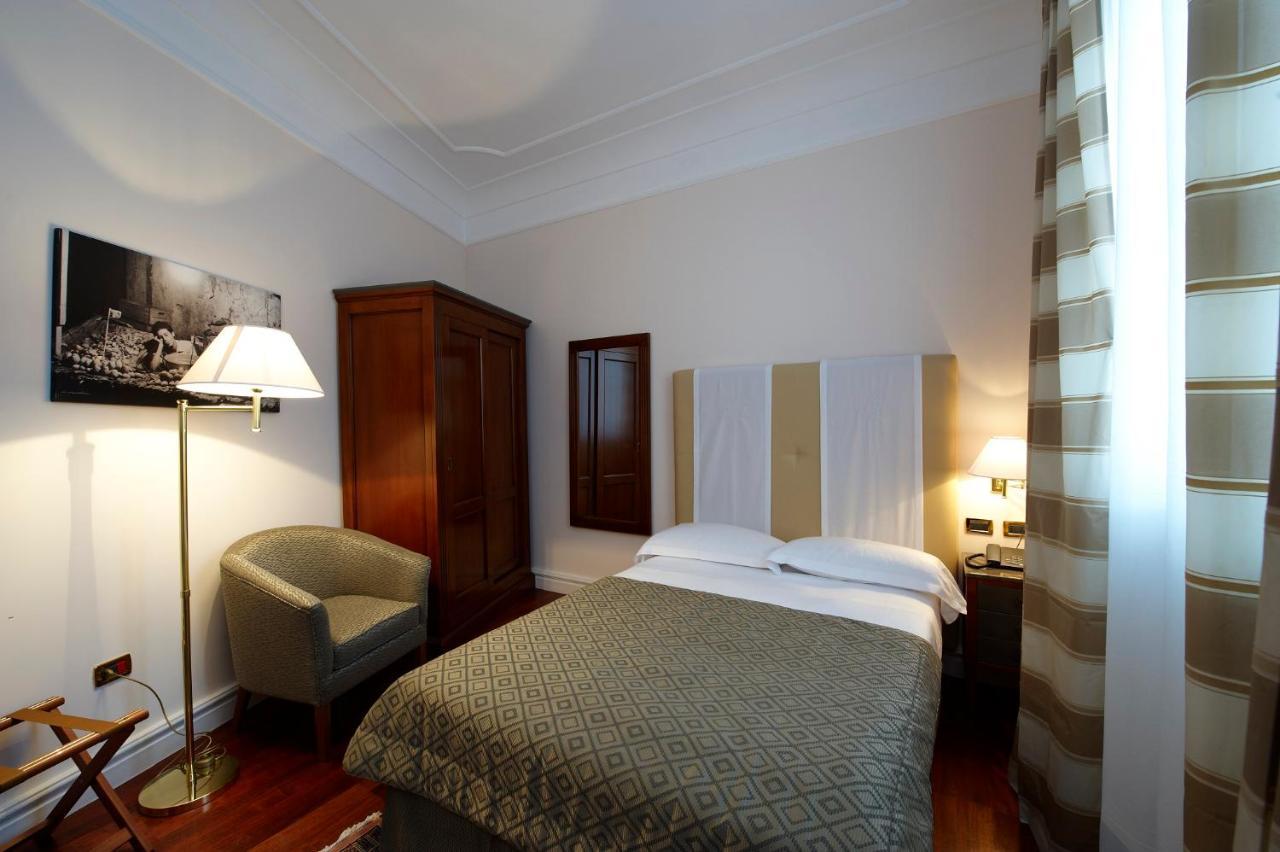 Grand Hotel Piazza Borsa ปาแลร์โม ภายนอก รูปภาพ