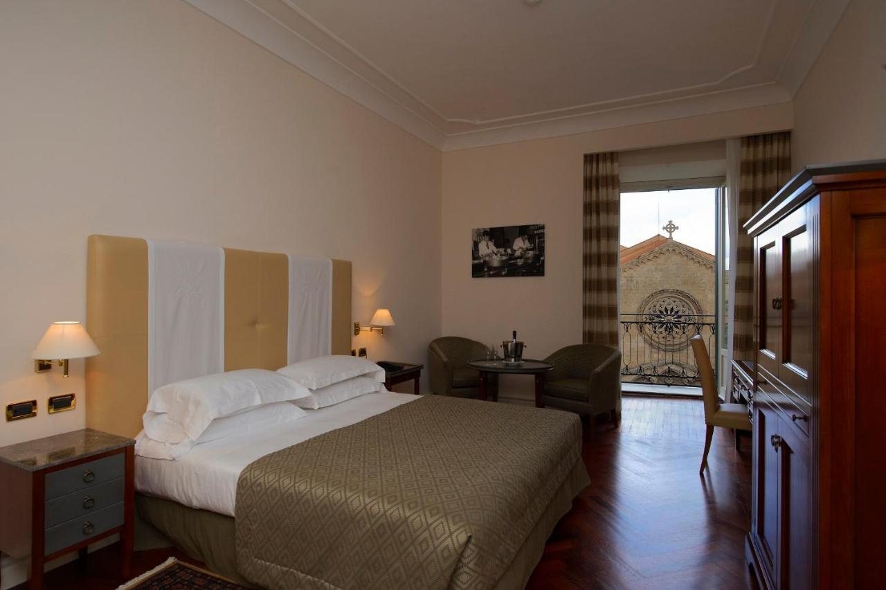 Grand Hotel Piazza Borsa ปาแลร์โม ภายนอก รูปภาพ
