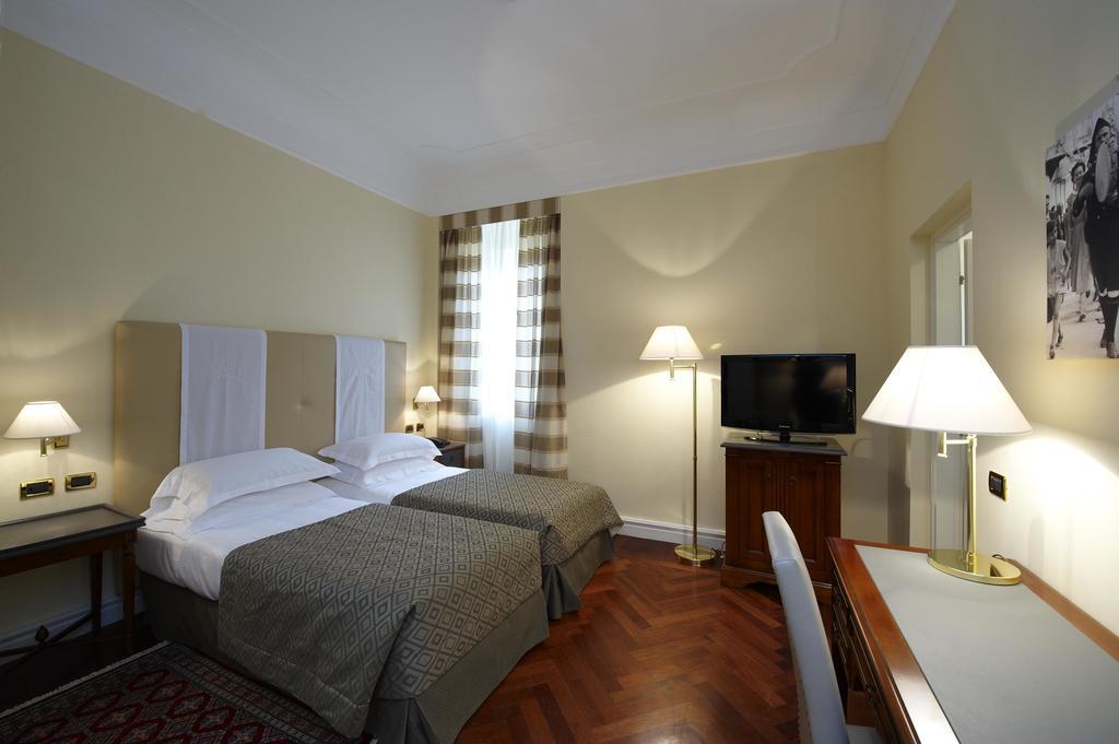 Grand Hotel Piazza Borsa ปาแลร์โม ภายนอก รูปภาพ