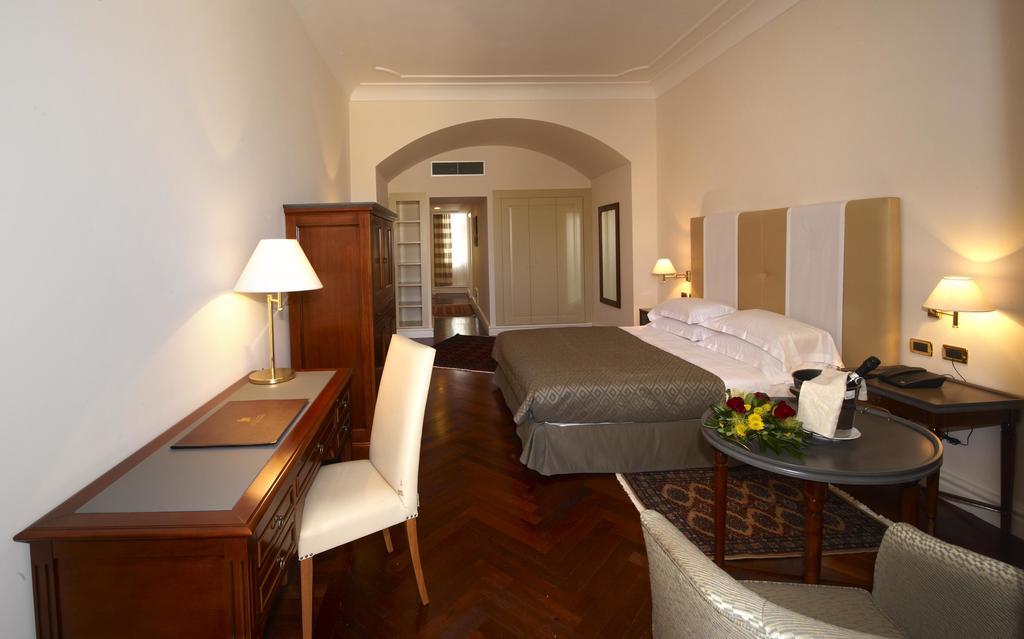 Grand Hotel Piazza Borsa ปาแลร์โม ภายนอก รูปภาพ