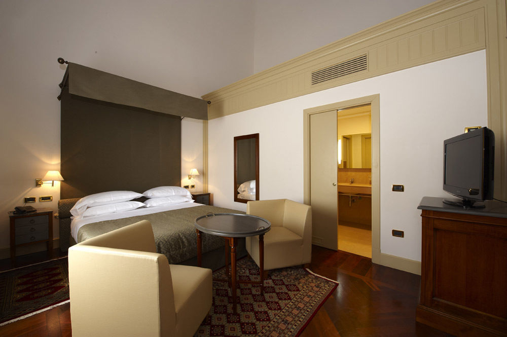 Grand Hotel Piazza Borsa ปาแลร์โม ภายนอก รูปภาพ
